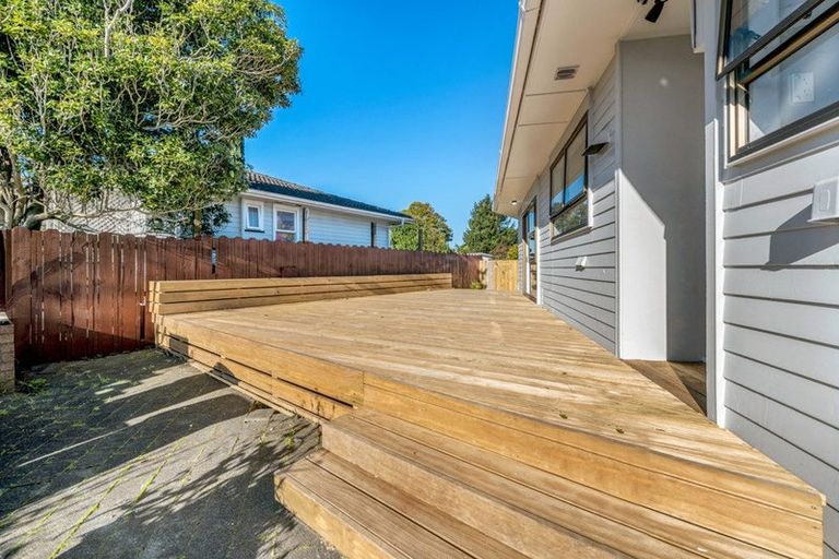 Photo of property in 4 Burlington Place, Manurewa, Auckland, 2102