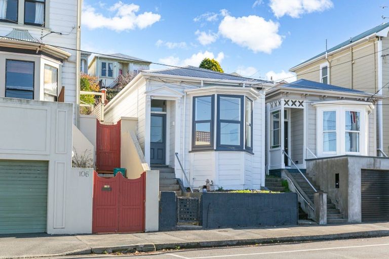 Photo of property in 104 Wallace Street, Mount Cook, Wellington, 6021