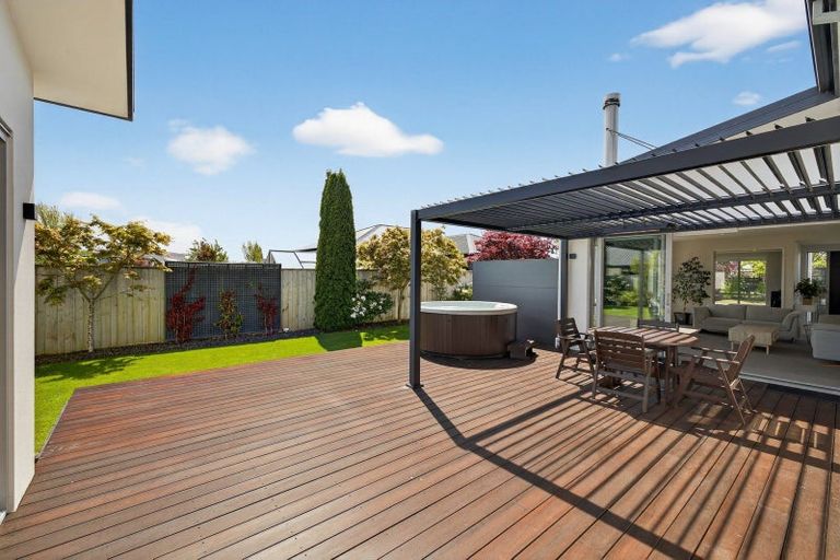 Photo of property in 25 Aroha Street, Pegasus, 7612