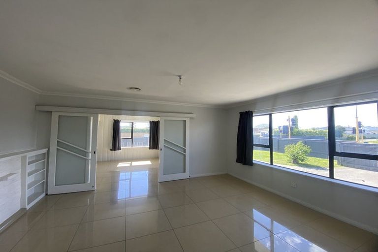 Photo of property in 293 Kennedy Road, Onekawa, Napier, 4110