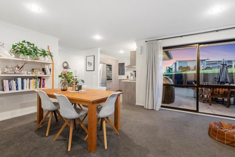 Photo of property in 92 Falcon Drive, Welcome Bay, Tauranga, 3112