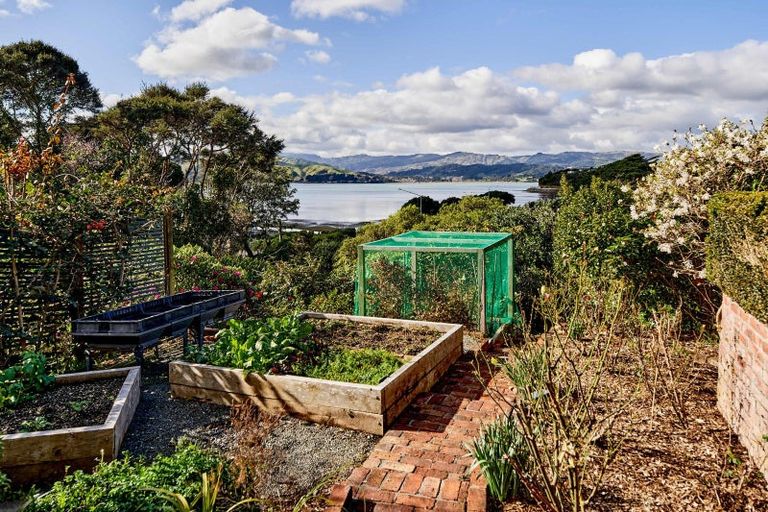 Photo of property in 190 Paremata Road, Paremata, Porirua, 5024