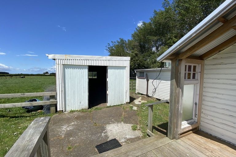 Photo of property in 27 Park Lane, Kaponga, Hawera, 4679