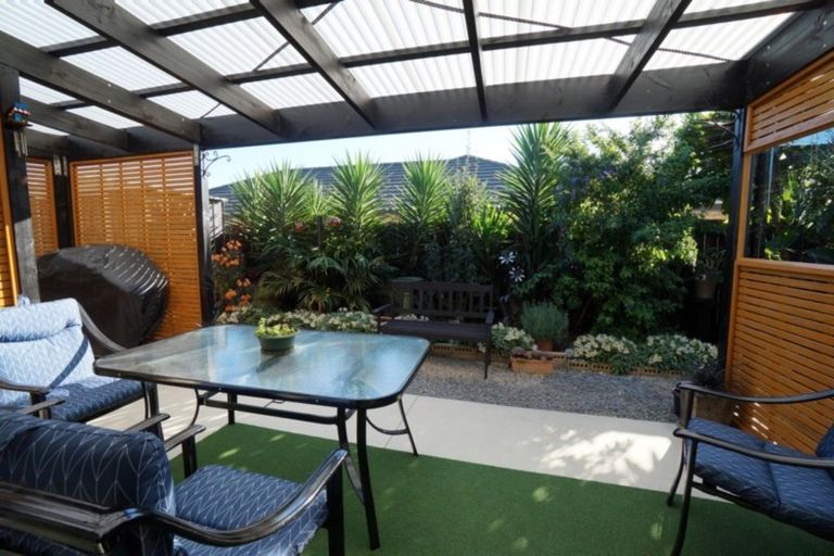 Photo of property in 52 Tamure Place, Ruakaka, 0116