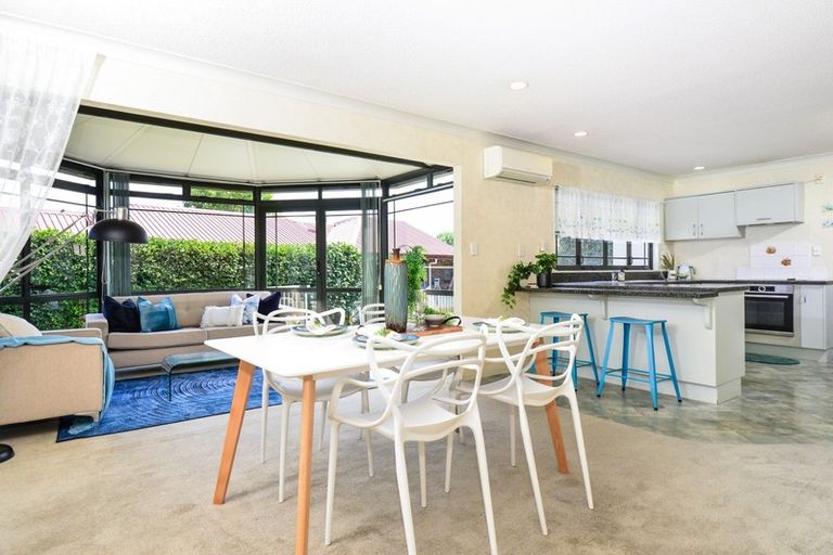 Photo of property in 28 Halcione Close, Flagstaff, Hamilton, 3210