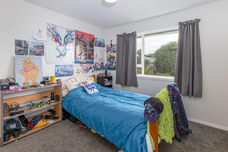 Photo of property in 10 Lomax Place, Islington, Christchurch, 8042