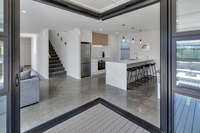 Photo of property in 11 Olney Court, One Tree Point, 0118