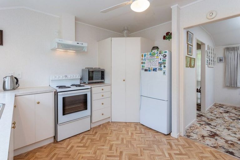 Photo of property in 1688 South Head Road, South Head, Helensville, 0874