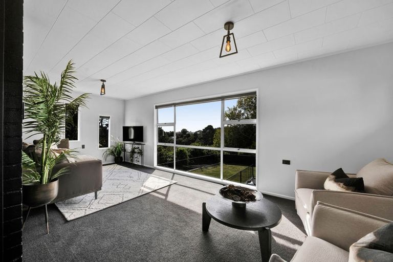 Photo of property in 20 Truby King Street, Merrilands, New Plymouth, 4312