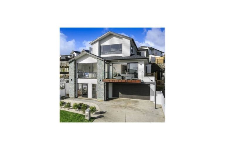 Photo of property in 22 Turutu Place, Long Bay, Auckland, 0630