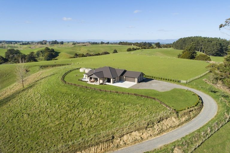 Photo of property in 268 Halcombe Road, Feilding, 4775