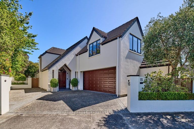 Photo of property in 15 Hautana Square, Woburn, Lower Hutt, 5010