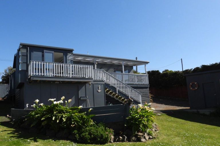 Photo of property in 19 Nasmyth Street, Kakanui, Oamaru, 9495
