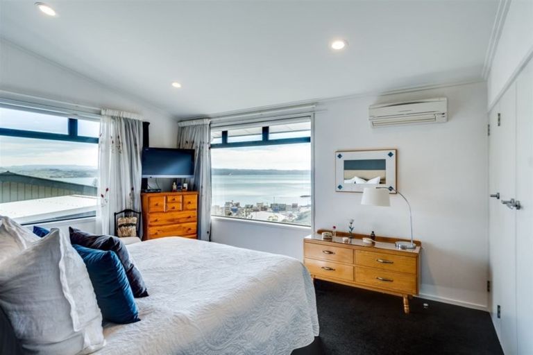 Photo of property in 3a Seapoint Road, Bluff Hill, Napier, 4110