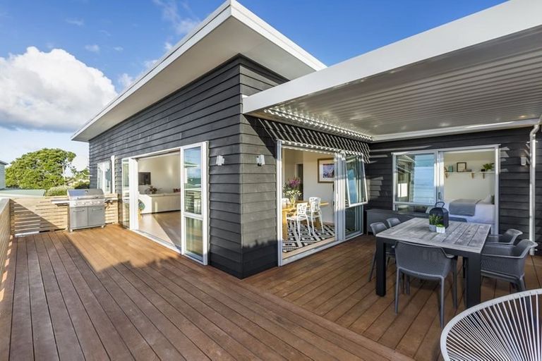 Photo of property in 42 Brightside Road, Stanmore Bay, Whangaparaoa, 0932