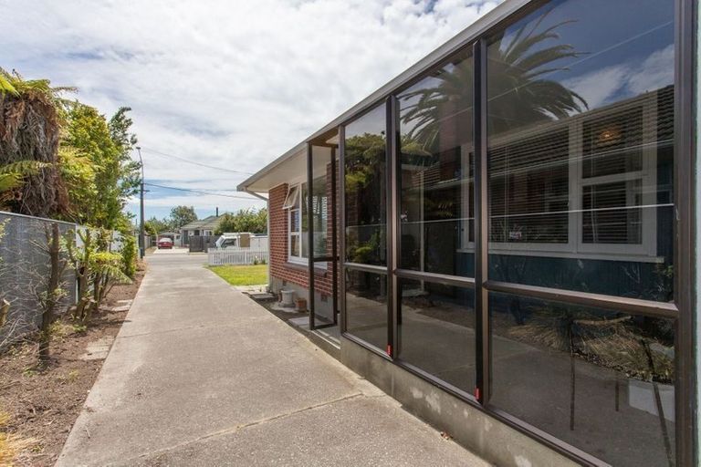 Photo of property in 1/301 Wairakei Road, Bryndwr, Christchurch, 8053