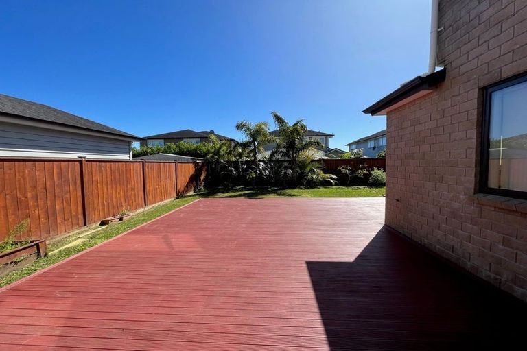 Photo of property in 21 Ballindrait Drive, Flat Bush, Auckland, 2019