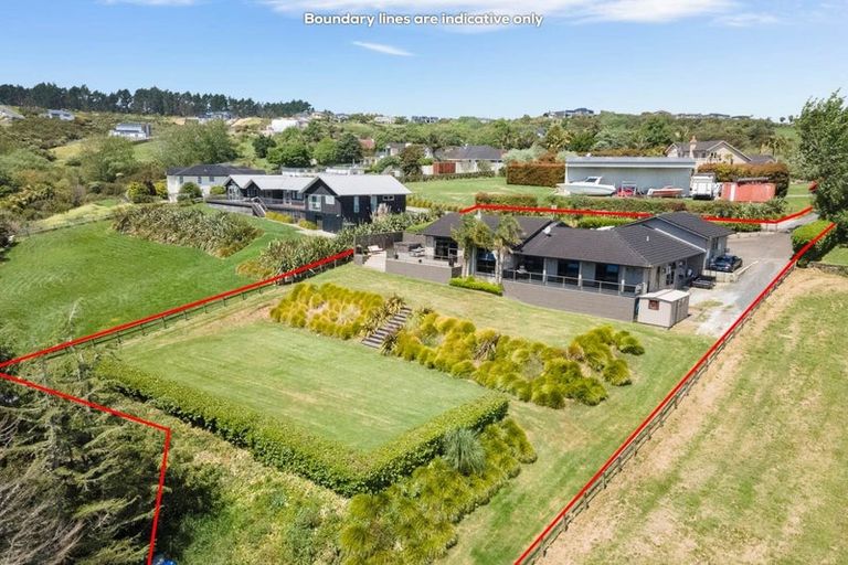 Photo of property in 14 Regis Lane, Flat Bush, Auckland, 2019