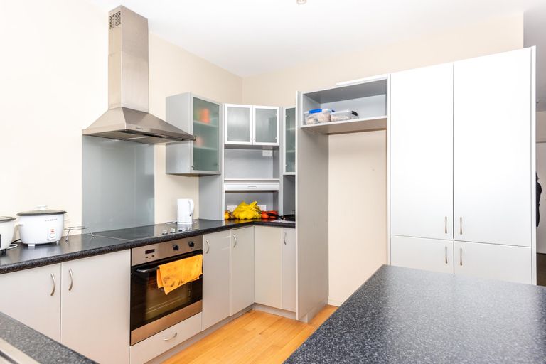 Photo of property in Bay View, 4/90 Customhouse Street, Gisborne, 4010