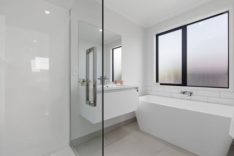 Photo of property in 34 Monaro Place, Papamoa, 3118