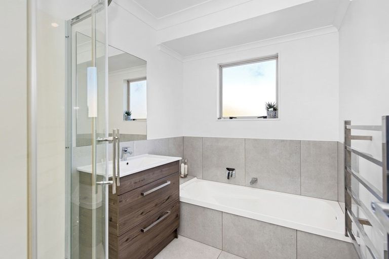 Photo of property in 15 Halcione Close, Flagstaff, Hamilton, 3210