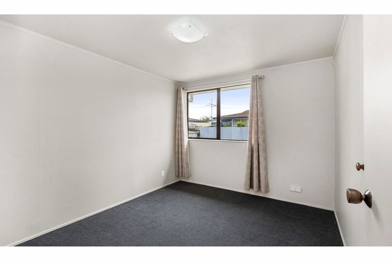 Photo of property in 133d Avalon Drive, Nawton, Hamilton, 3200