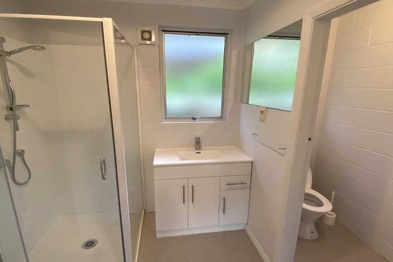 Photo of property in 2/1 Angle Street, Picton, 7220