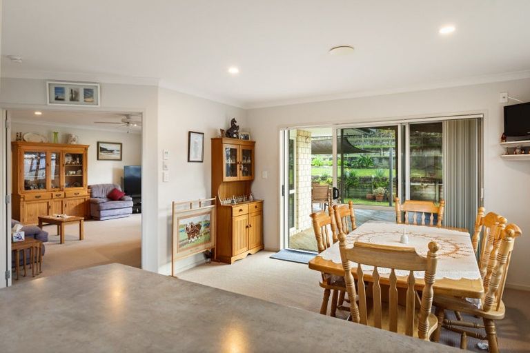 Photo of property in 8 Uretara Drive, Katikati, 3129