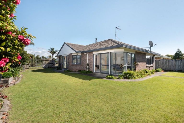 Photo of property in 689 Gloucester Road, Papamoa Beach, Papamoa, 3118