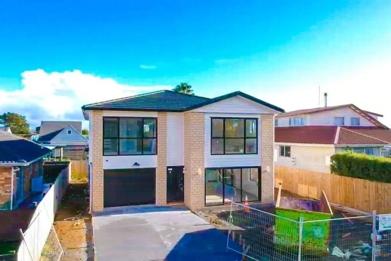 Photo of property in 2b Bunnythorpe Road, Papakura, 2110