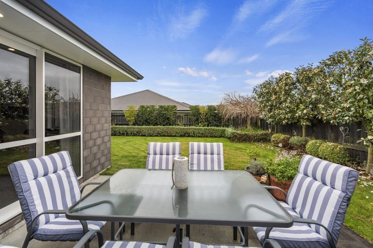 Photo of property in 8a No 2 Road, Te Puke, 3119