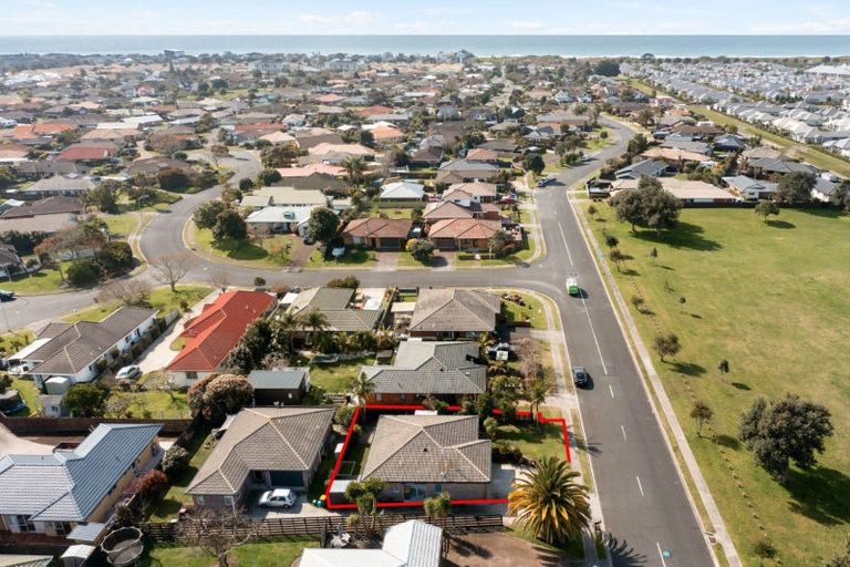 Photo of property in 11a Hibiscus Avenue, Mount Maunganui, 3116