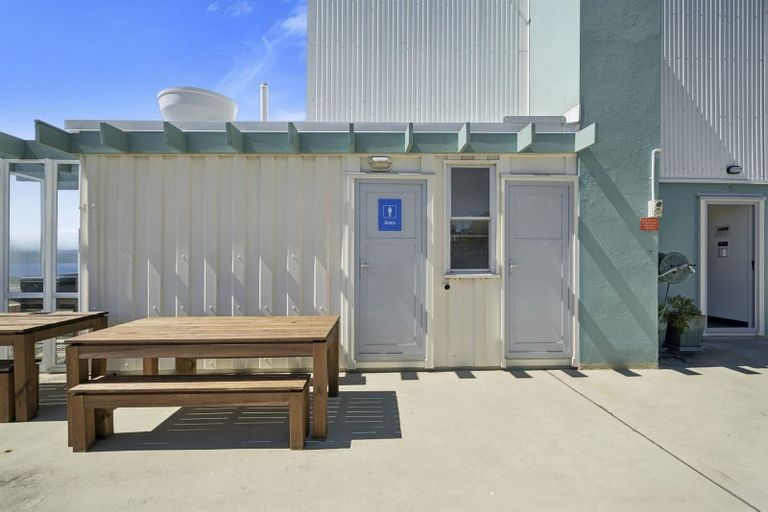 Photo of property in Jerningham Apartments, 20 Oriental Terrace, Oriental Bay, Wellington, 6011