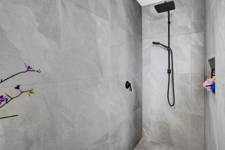 Photo of property in 47 Nevada Drive, Merrilands, New Plymouth, 4312