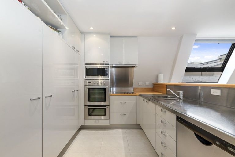 Photo of property in 1152 Whakaue Street, Rotorua, 3010