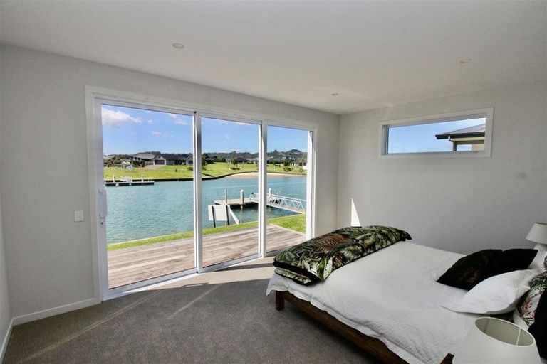 Photo of property in 15 Awatea Drive, Whitianga, 3510
