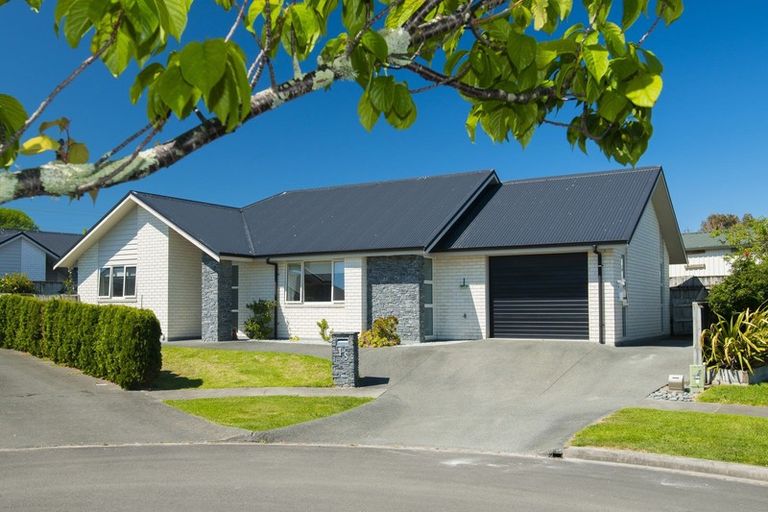 Photo of property in 15 Silverstone Place, Lytton West, Gisborne, 4010