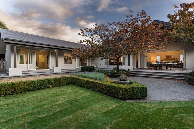 Photo of property in 3 Caccia Birch Lane, Hokowhitu, Palmerston North, 4410