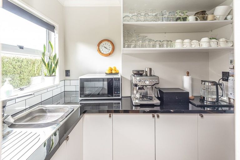 Photo of property in 106 Great North Road, Saint Johns Hill, Whanganui, 4500