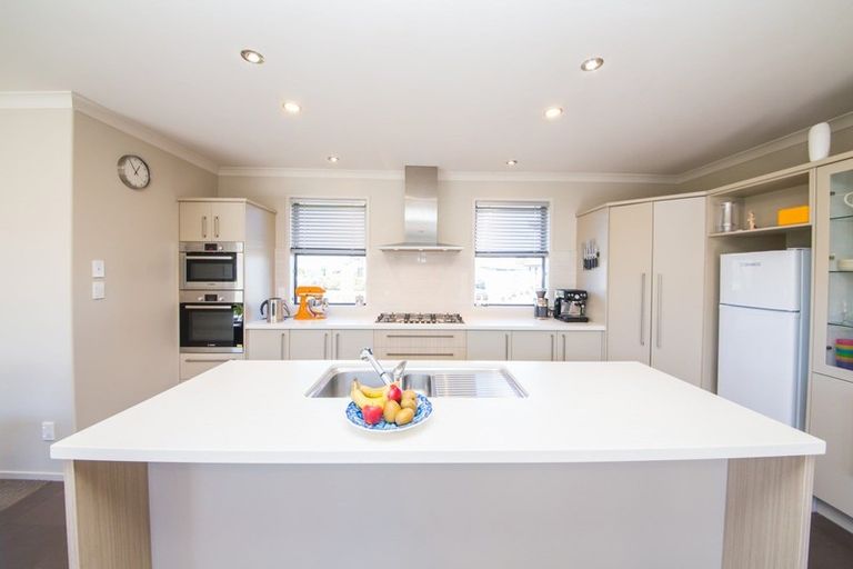 Photo of property in 2 Greenlea Place, Frimley, Hastings, 4120