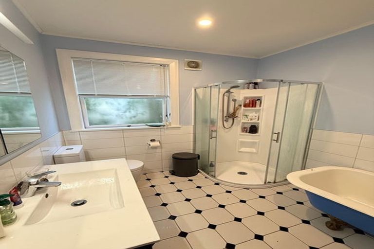 Photo of property in 16 Asquith Terrace, Brooklyn, Wellington, 6021