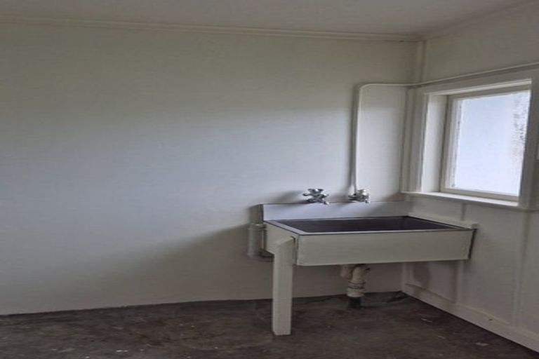 Photo of property in 2 York Street, Kaiti, Gisborne, 4010