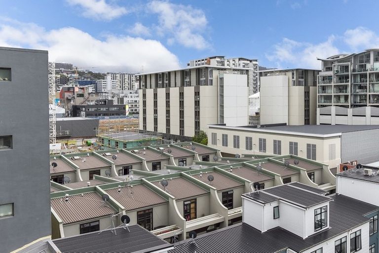 Photo of property in Mendoza Terraces, 9 Ebor Street, Te Aro, Wellington, 6011