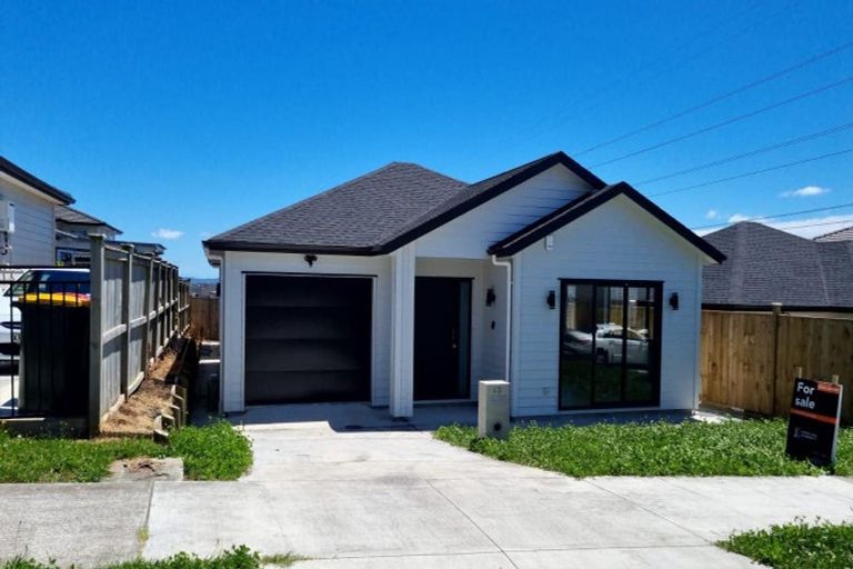 Photo of property in 63 Drumbuoy Drive, Flat Bush, Auckland, 2019