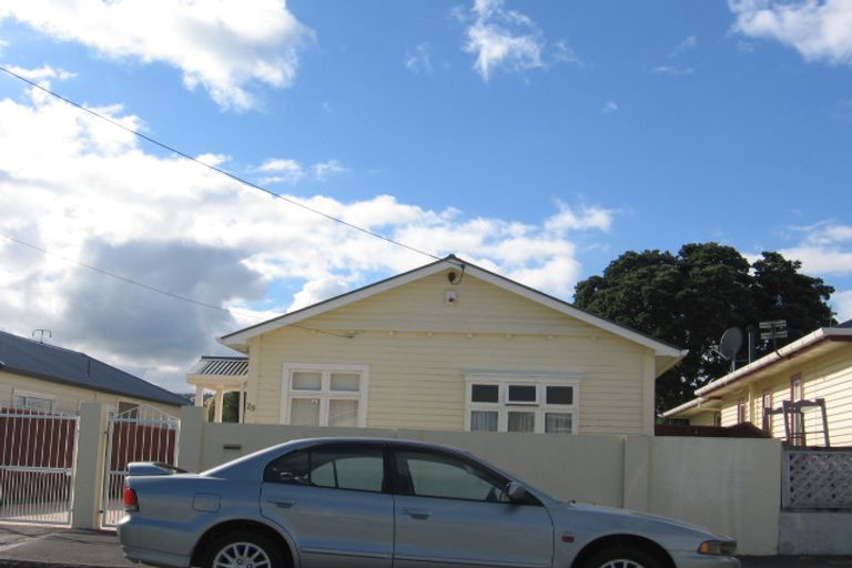 Photo of property in 27 Adelaide Street, Petone, Lower Hutt, 5012