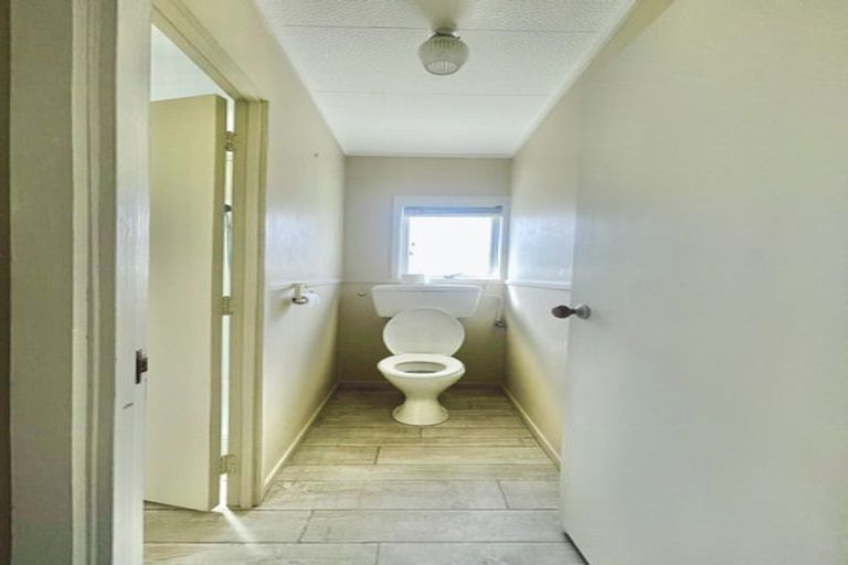 Photo of property in 141b Centreway Road, Orewa, 0931