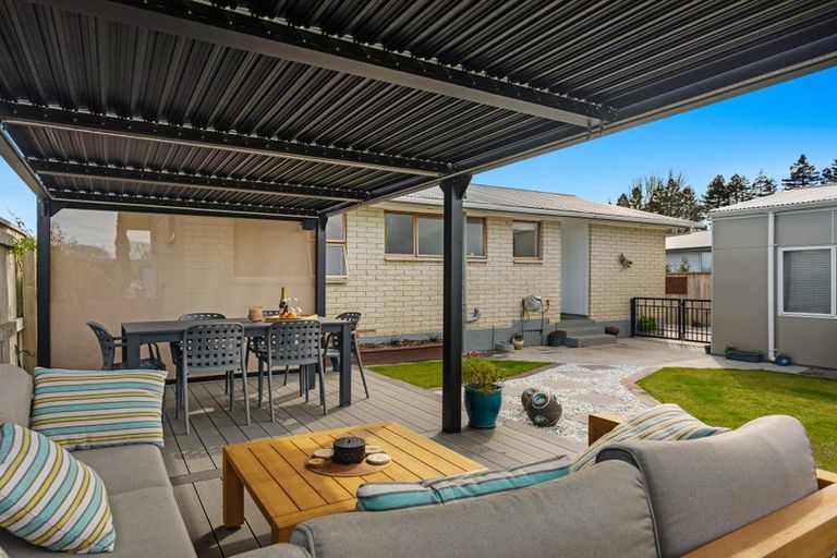 Photo of property in 11 Matipo Place, Edgecumbe, 3120