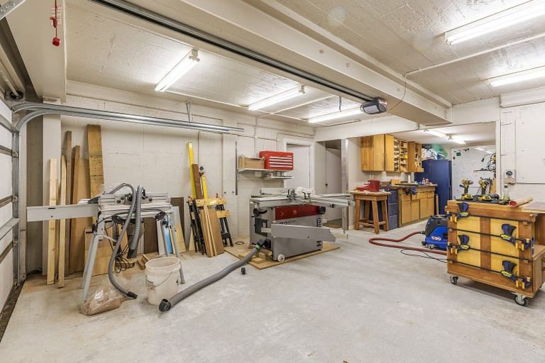 Photo of property in 25 Brougham Street, Mount Victoria, Wellington, 6011