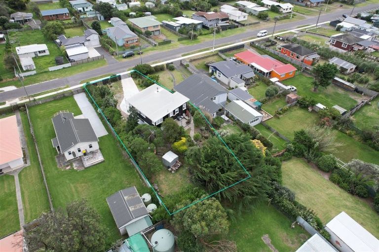 Photo of property in 72 Park Avenue, Waitarere Beach, Levin, 5510