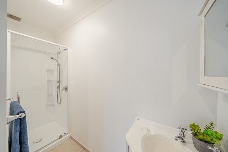 Photo of property in 115 Kirton Drive, Riverstone Terraces, Upper Hutt, 5018